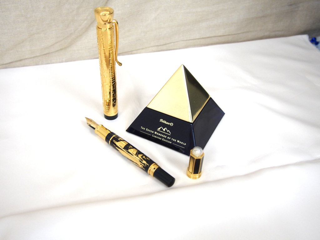 超希少なレア物万年筆 ペリカン 世界の七不思議 シリーズ ギザのピラミッド | 万年筆買取ノースブックセンター